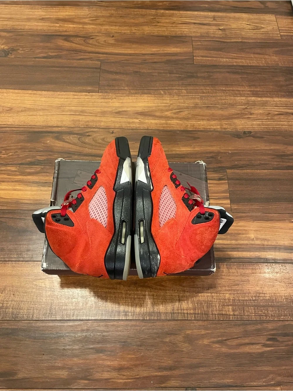 Jordan 5 Raging Bull (2021) – Size 8.5 Men’s